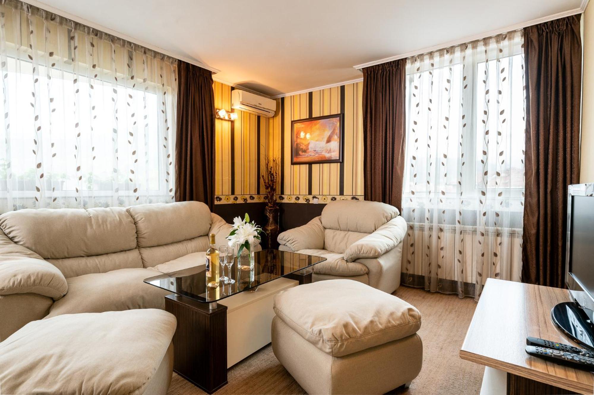 ולינגראד Spa Hotel Holiday מראה חיצוני תמונה