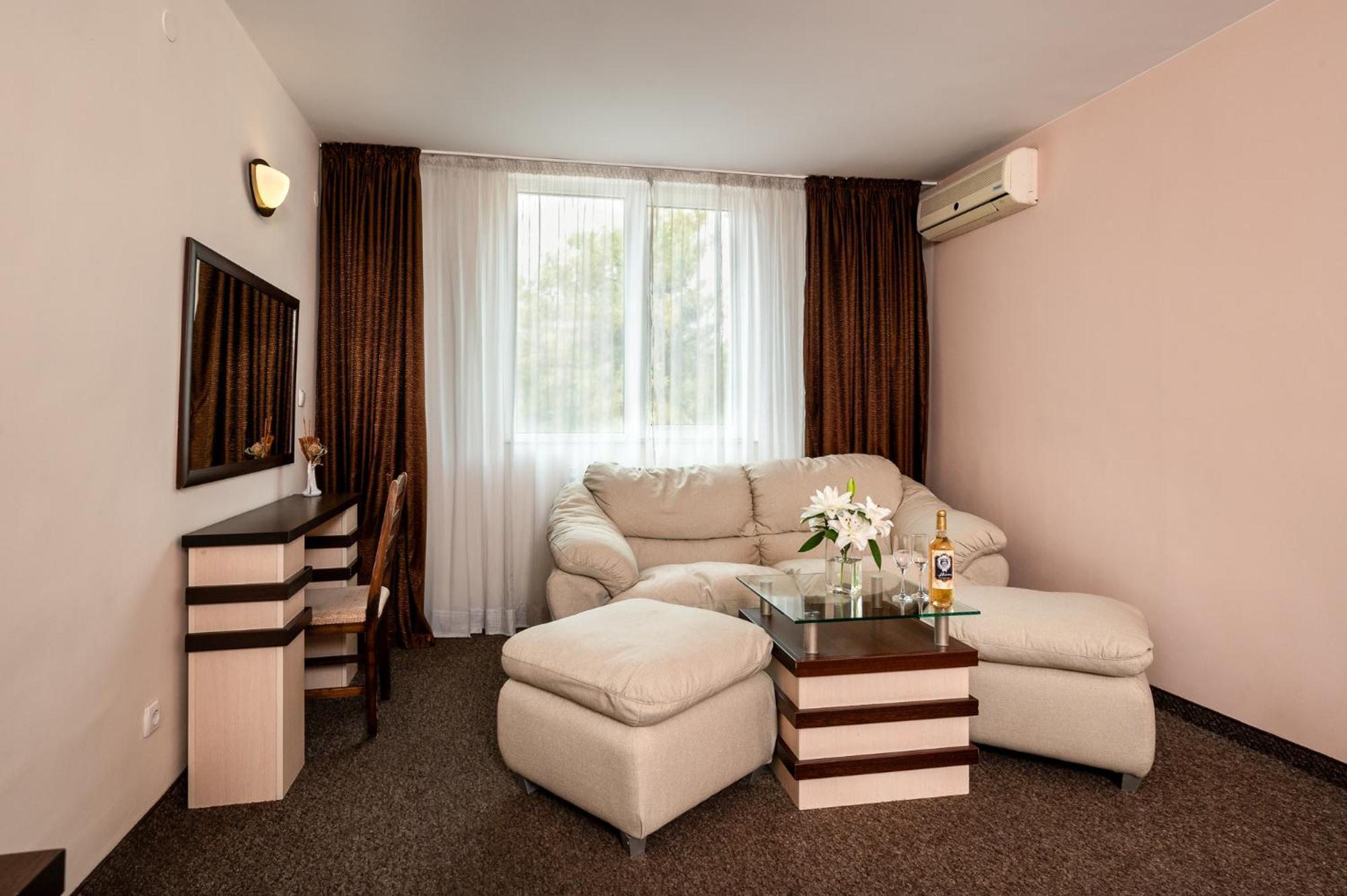 ולינגראד Spa Hotel Holiday מראה חיצוני תמונה
