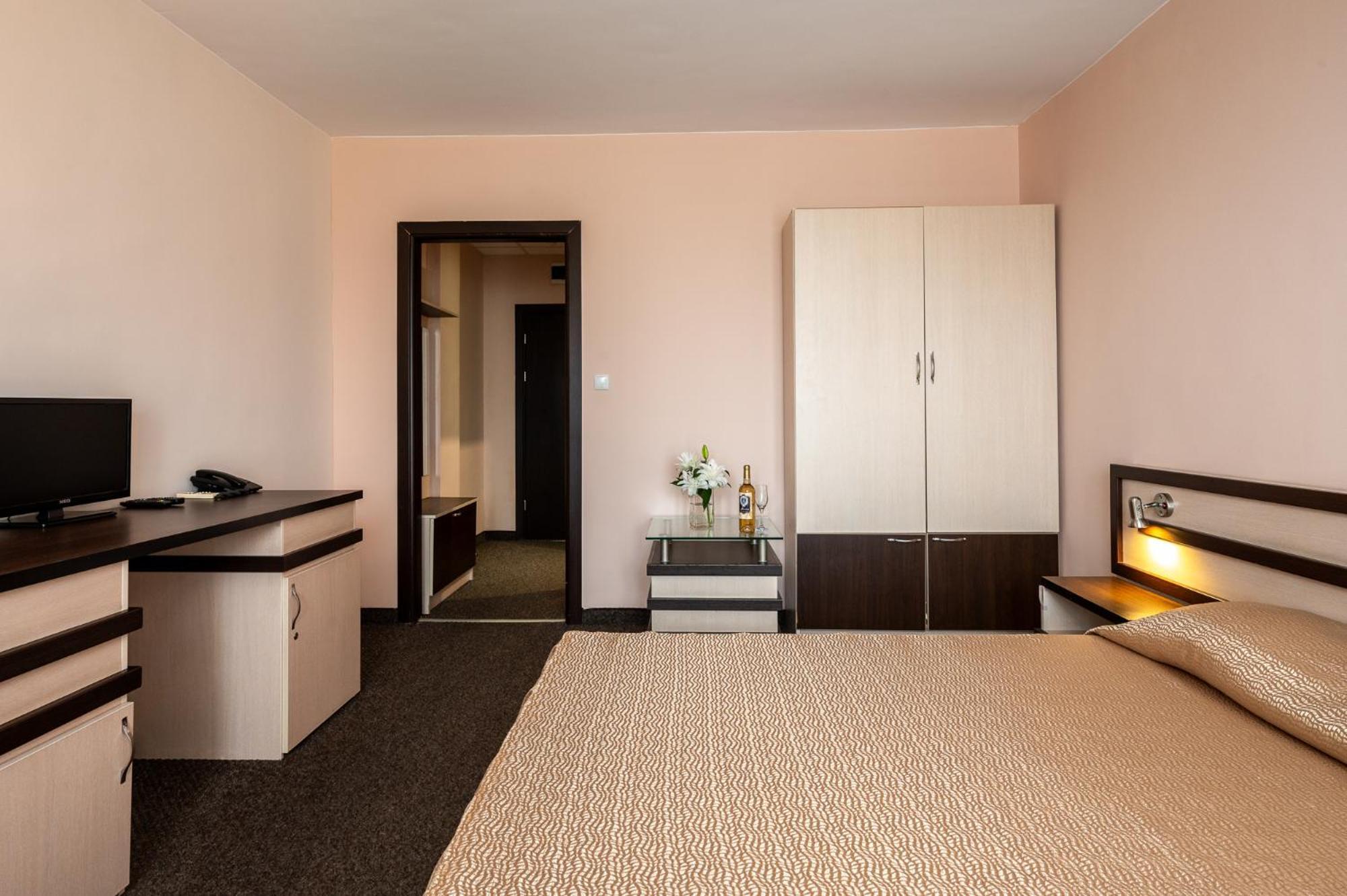 ולינגראד Spa Hotel Holiday מראה חיצוני תמונה